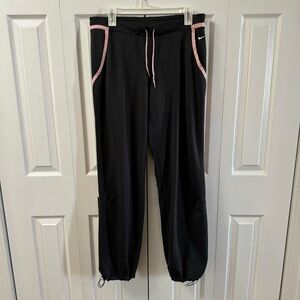 Rare Vintage Women’s Nike Sweatpants